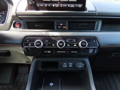 Used 2024 Honda Pilot TrailSport image 23