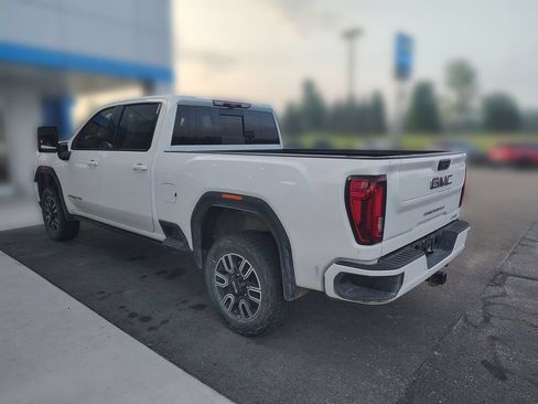 Used 2023 GMC Sierra 2500 AT4 w/ AT4 Premium Plus Package AWD/4WD image 10