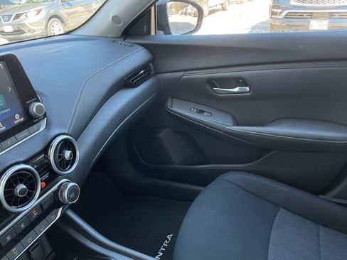 Used 2025 Nissan Sentra SV FWD image 35