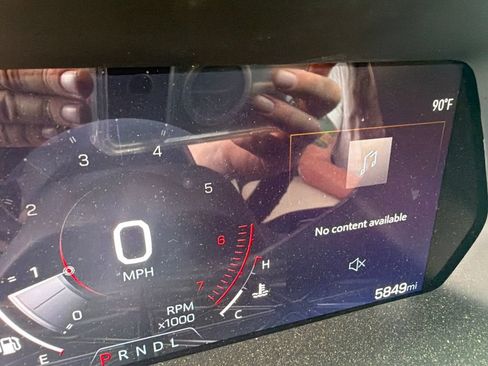 Used 2026 GMC Canyon Elevation RWD image 11