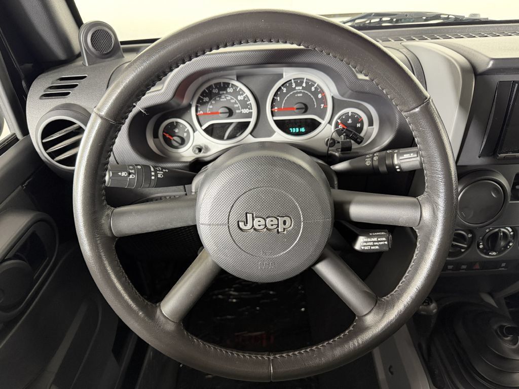 Used 2007 Jeep Wrangler Rubicon w/ Dual Top Group AWD/4WD image 24