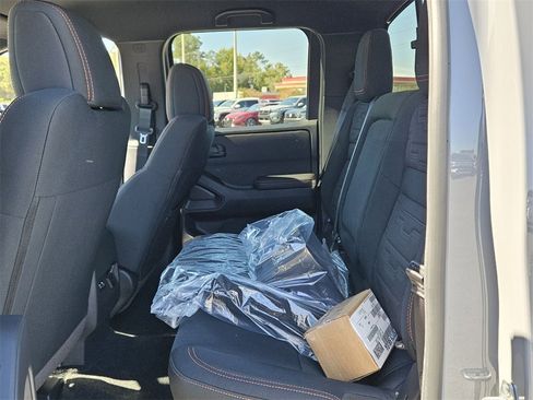 New 2026 Nissan Frontier Pro-X image 4