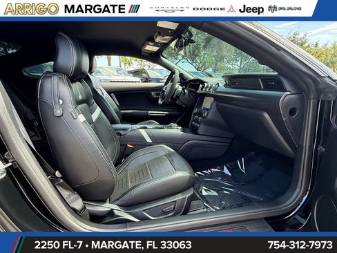 Used 2021 Ford Mustang Shelby GT500 w/ Technology Package RWD image 14