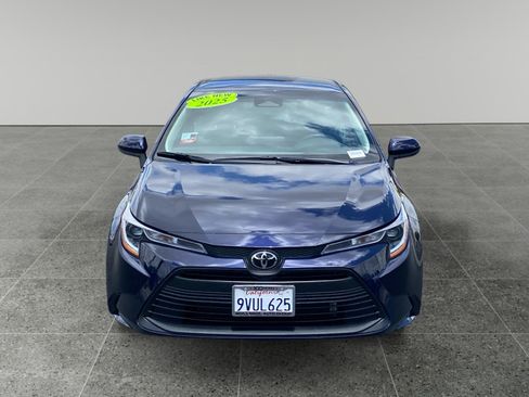 Used 2025 Toyota Corolla LE FWD image 8