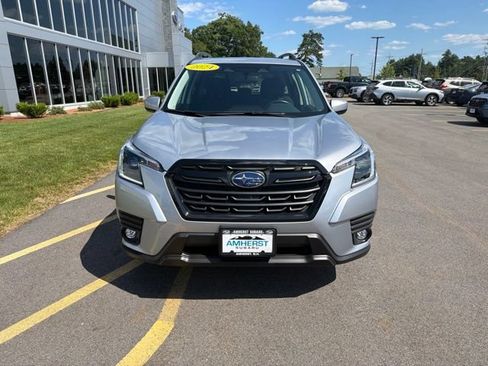 Used 2024 Subaru Forester Premium AWD/4WD image 2