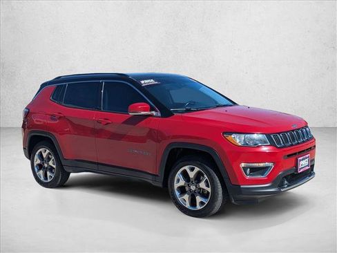 Used 2021 Jeep Compass Limited w/ Sun and Sound Group AWD/4WD image 3