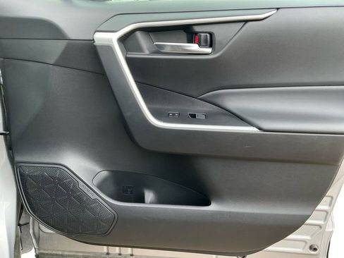 Used 2024 Toyota RAV4 XLE image 16