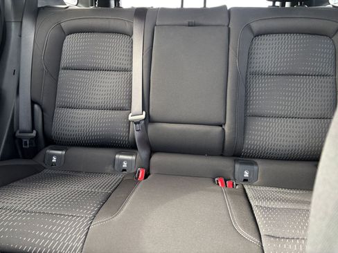 Used 2025 Chevrolet Equinox LT image 38