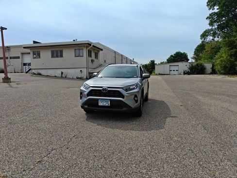 Used 2021 Toyota RAV4 XLE Premium AWD/4WD image 16