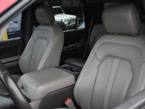 Used 2018 Ford Expedition Limited w/ Equipment Group 302A image 16