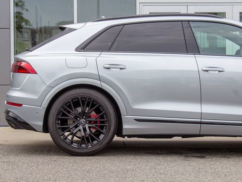 Used 2024 Audi SQ8 Premium Plus AWD/4WD image 6
