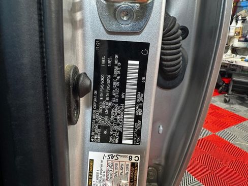 Used 2022 Toyota 4Runner Limited AWD/4WD image 33
