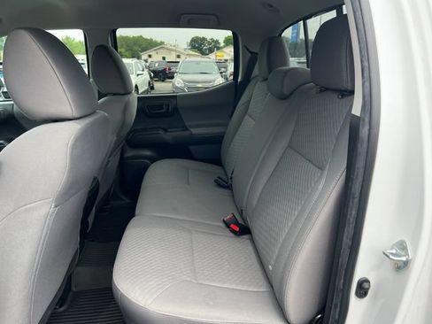 Used 2023 Toyota Tacoma SR AWD/4WD image 5