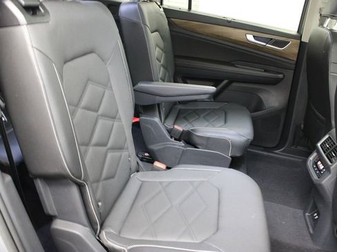 Certified 2024 Volkswagen Atlas SE FWD image 20