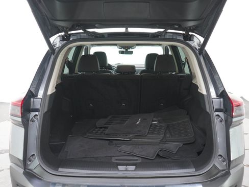 Used 2023 Nissan Rogue SL AWD/4WD image 16