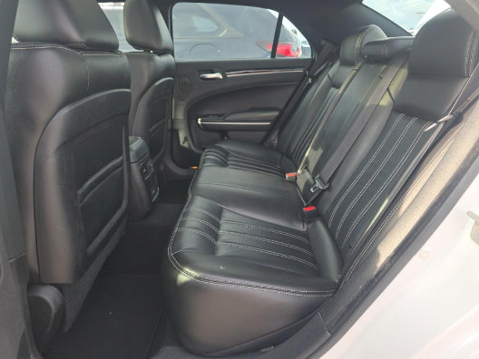 Used 2023 Chrysler 300 S RWD image 10