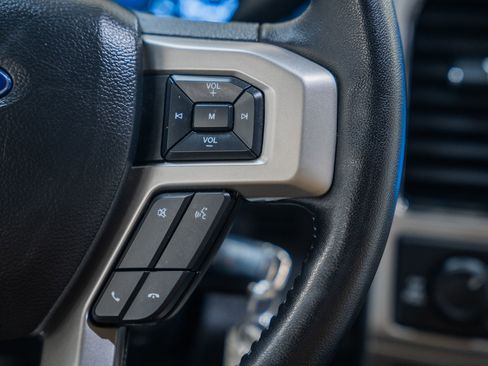 Used 2022 Ford F350 Lariat w/ Chrome Package image 35