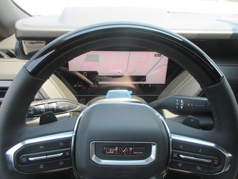 New 2026 GMC Yukon Elevation w/ Elevation Premium Package AWD/4WD image 18