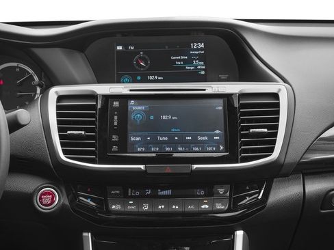 Used 2017 Honda Accord EX-L image 10