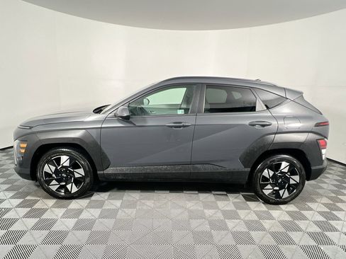 Used 2025 Hyundai Kona SEL image 6