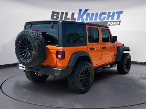 Used 2025 Jeep Wrangler Unlimited Sport AWD/4WD image 7