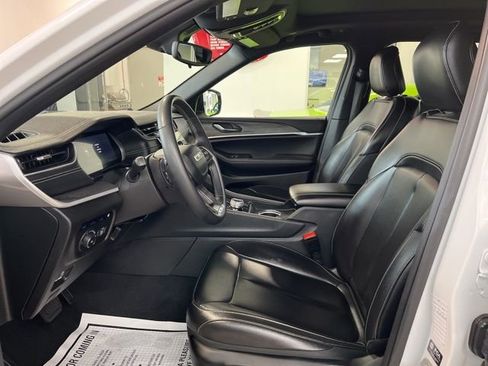 Used 2024 Jeep Grand Cherokee Limited 4xe image 13