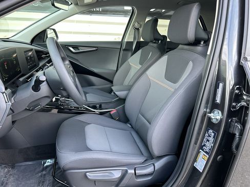 New 2026 Kia Niro LX FWD image 10