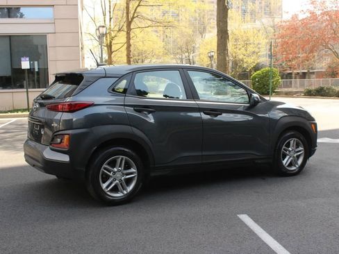Used 2021 Hyundai Kona SE AWD/4WD image 7