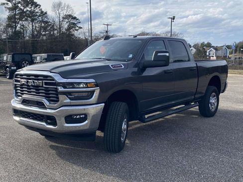 Used 2025 RAM 2500 Tradesman image 3