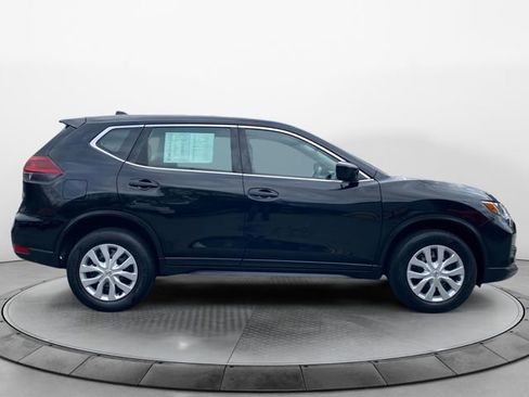 Used 2019 Nissan Rogue S image 6