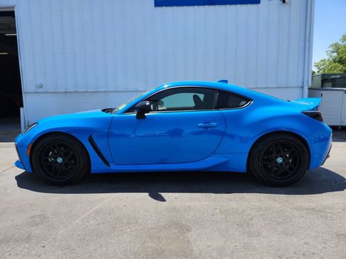 Used 2023 Toyota GR86 Premium RWD image 2