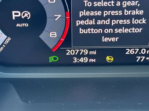 Used 2022 Audi Q3 2.0T Premium image 24