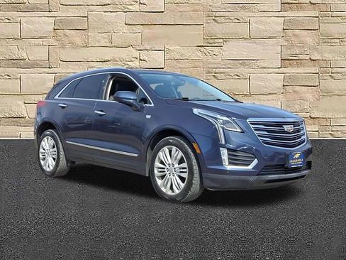 Used 2018 Cadillac XT5 Premium Luxury image 1