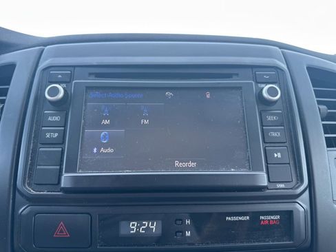 Used 2014 Toyota Tacoma 2WD Regular Cab image 19