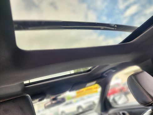 Used 2018 Ford Explorer Platinum AWD/4WD image 29