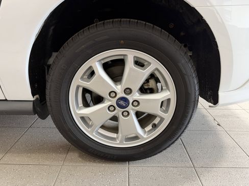 Used 2018 Ford Transit Connect XLT image 7