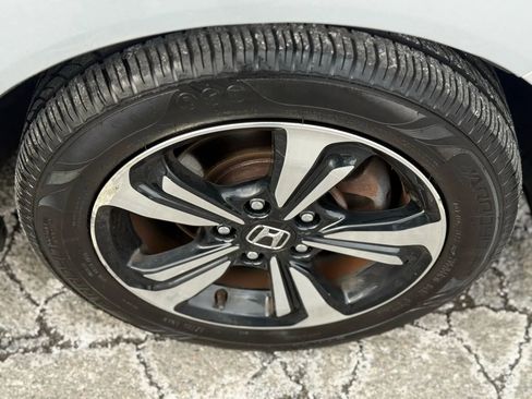 Used 2015 Honda Civic EX image 33