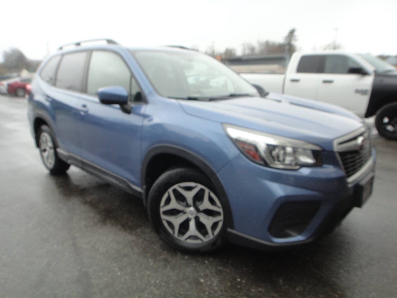 Used 2019 Subaru Forester Premium w/ All-Weather Package AWD/4WD image 3