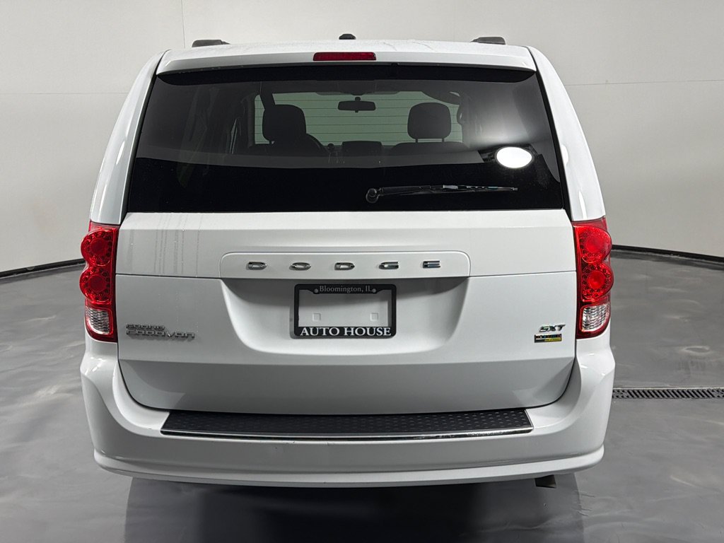 Used 2016 Dodge Grand Caravan SXT FWD image 6