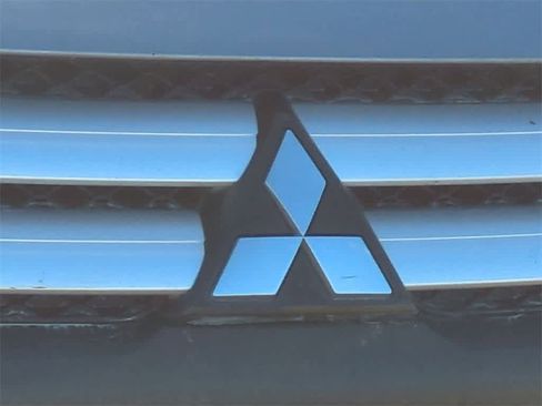 Used 2020 Mitsubishi Eclipse Cross ES image 11