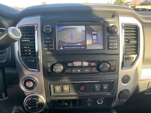 Used 2018 Nissan Titan PRO-4X image 23