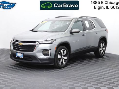 Certified 2023 Chevrolet Traverse LT w/ LT Premium Package AWD/4WD image 3