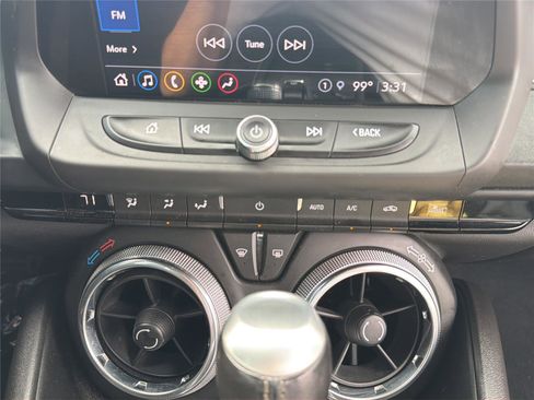 Used 2021 Chevrolet Camaro LT RWD image 18