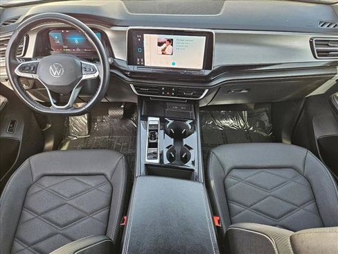 Used 2024 Volkswagen Atlas Cross Sport SE FWD image 22