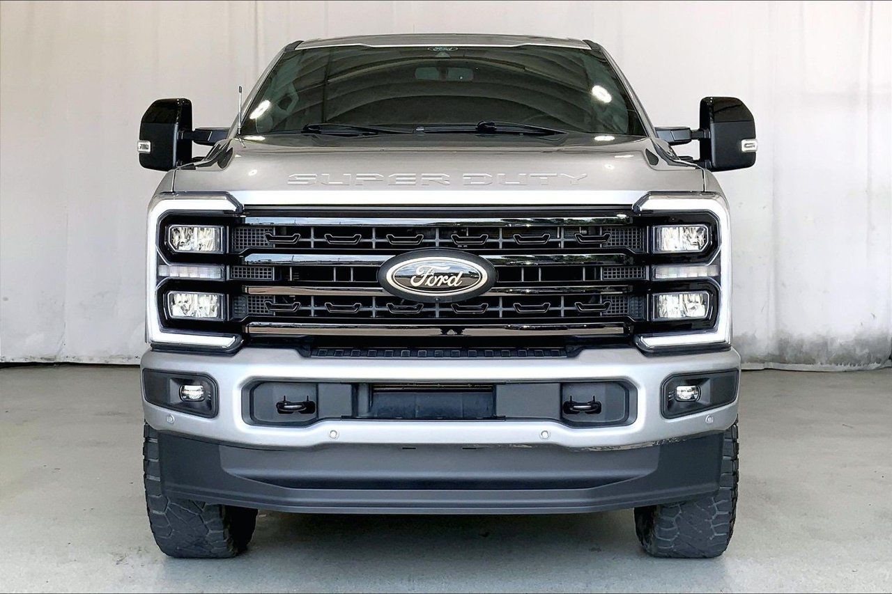 Used 2024 Ford F250 Lariat w/ Lariat Ultimate Package AWD/4WD image 2