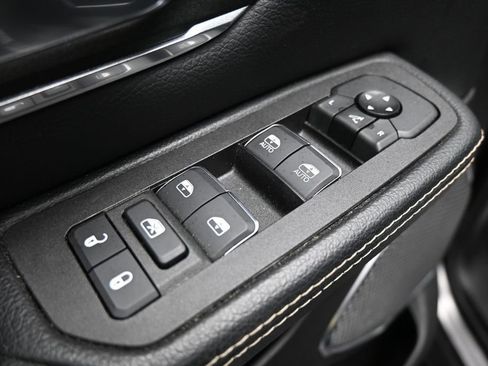 Used 2026 RAM 1500 Laramie w/ Sport Appearance Package AWD/4WD image 11