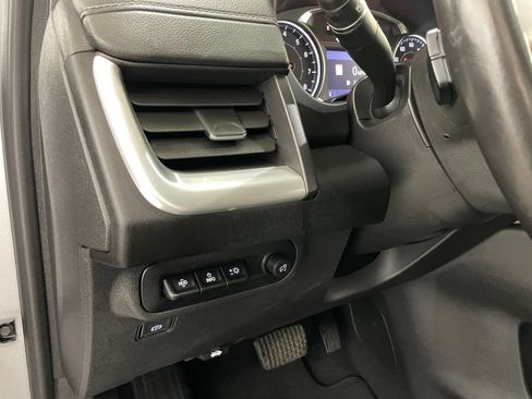 Used 2022 GMC Terrain SLT w/ Infotainment Package II AWD/4WD image 29