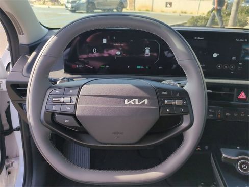 New 2025 Kia EV6 Light image 10