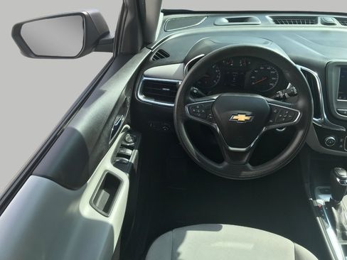 Used 2020 Chevrolet Equinox LS w/ LS Convenience Package image 5