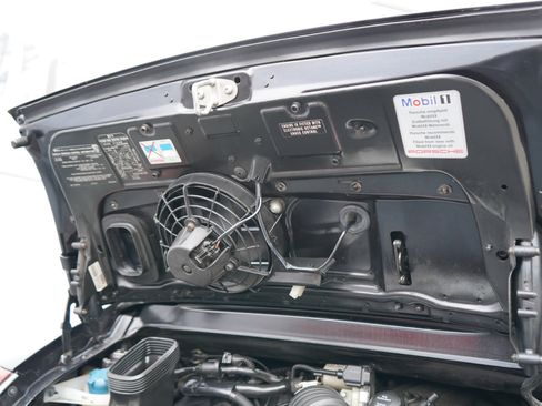 Used 2005 Porsche 911 Carrera image 89